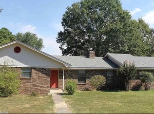 2 Ute Dr, Searcy, AR 72143