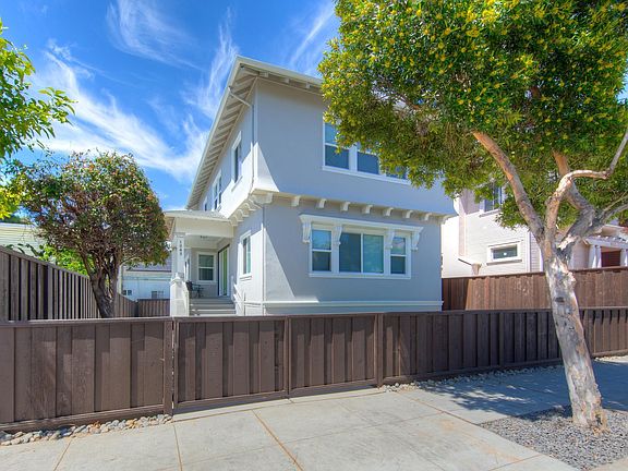 4th image of 1043 E 18th St