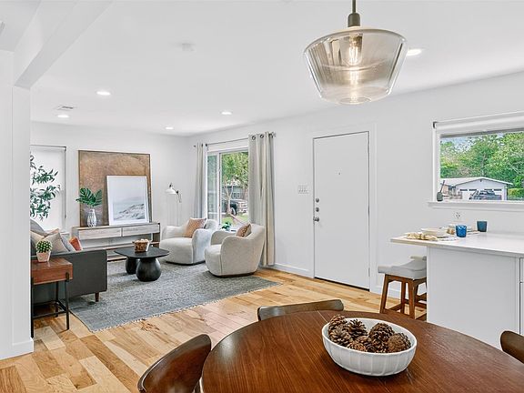 5th image of 3005 Birdwood Cir