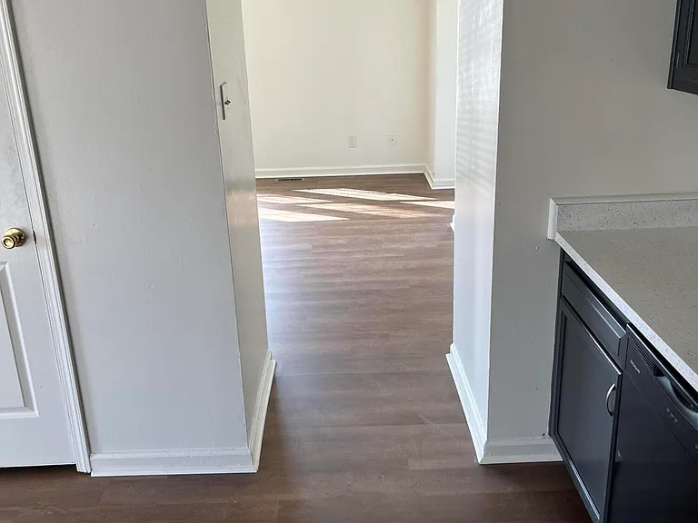 1603 Glover Ave — Photo 6