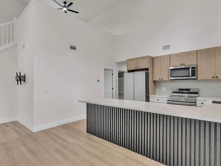 6246 Arthur Ave — Photo 7