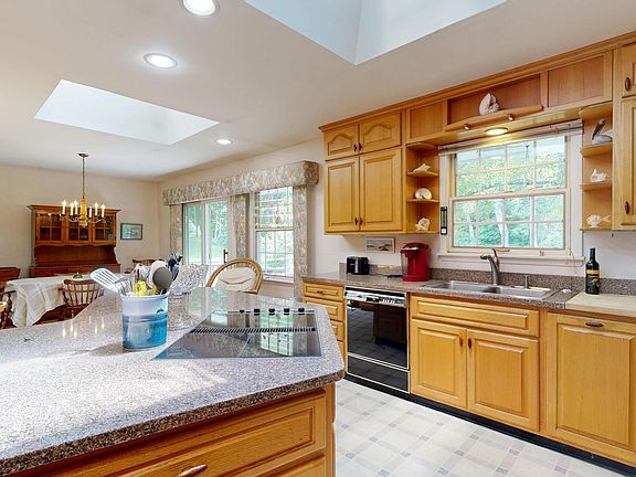 5th image of 25 Orestis Way