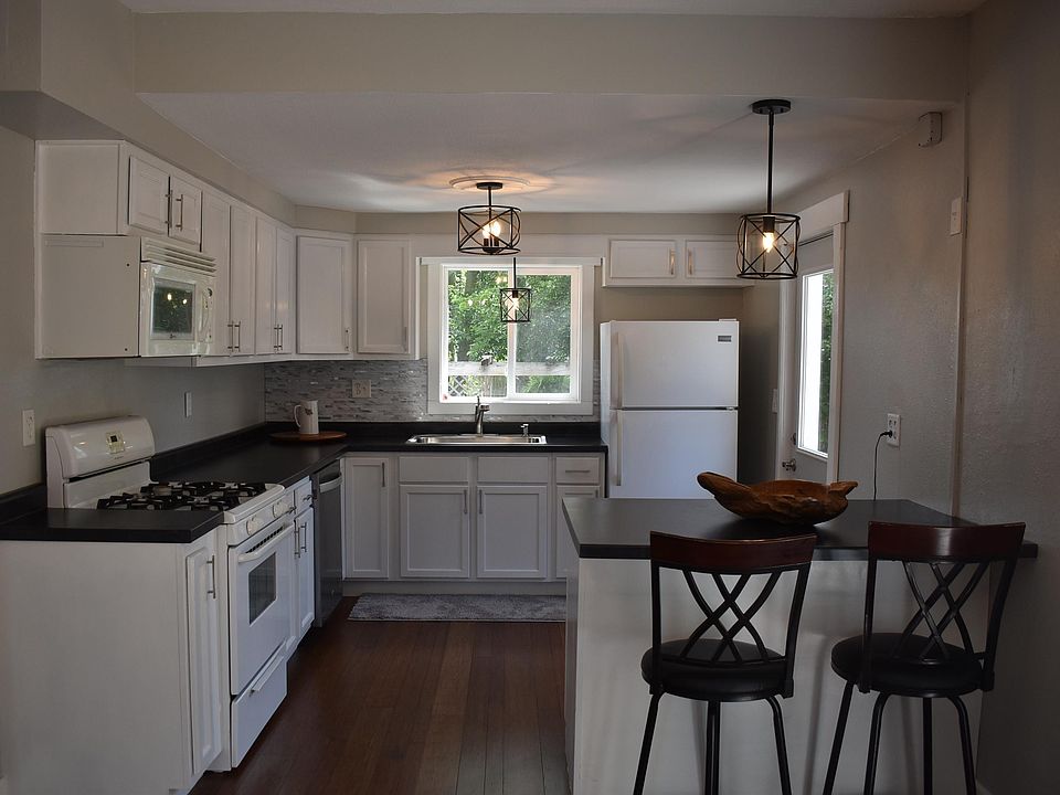 213 N Jefferson St, Saint Ansgar, IA 50472 MLS 20233024 Zillow