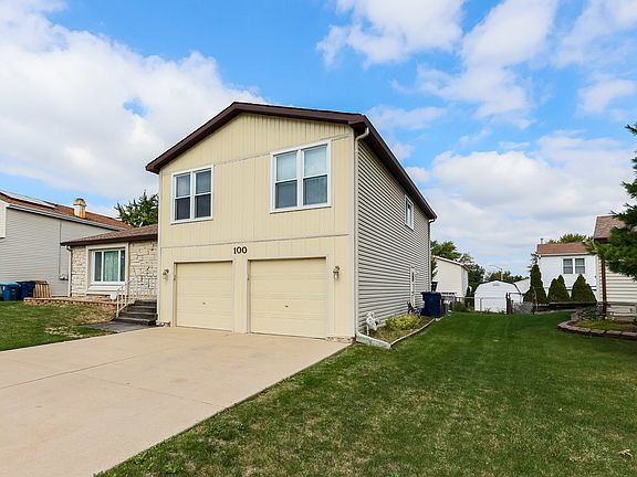 3rd image of 100 Green Meadow Dr