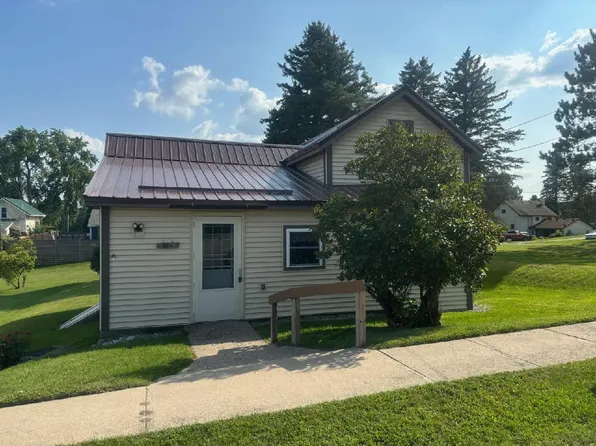 111 W Main St, Leroy, MI 49655