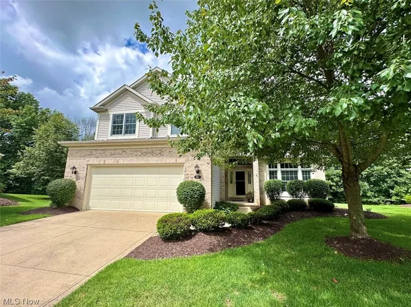 11671 Greystone Point, Strongsville, OH 44149