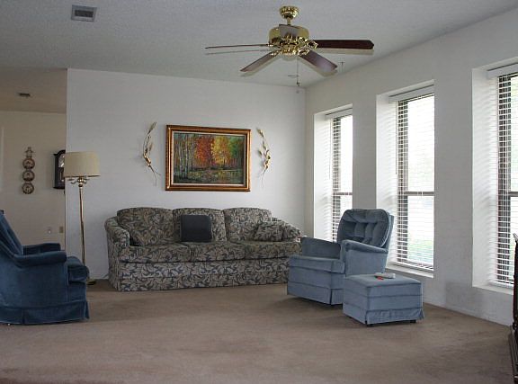 3rd image of 801 E County Road 125