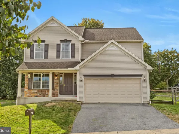 100 Walters St, Pine Grove, PA 17963