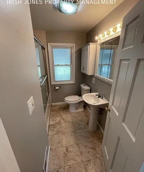 33 Tillotson Pl — Photo 7