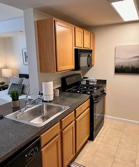 350 G St SW #N626 — Photo 14