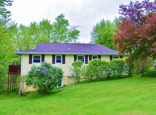 137 Oakview Ct, Dahinda, IL 61428