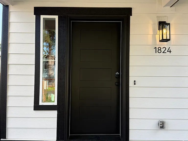 1824 Chipman St SE #A — Photo 4