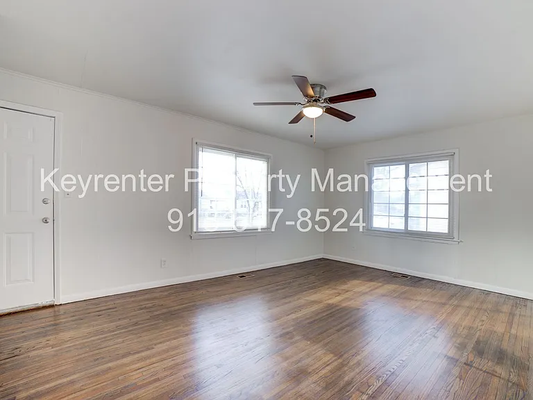 3743 W 42nd Pl — Photo 6