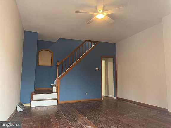4th image of 2729 E Cambria St