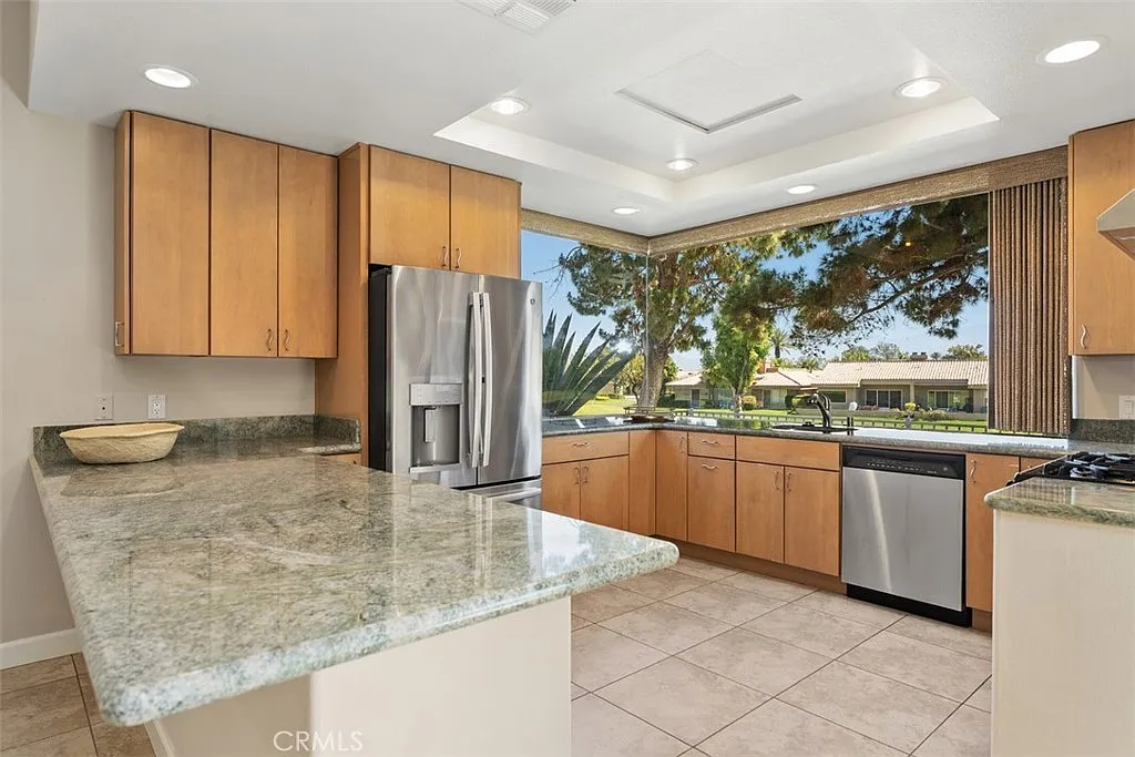 3 bed, 1806 sqft, $6,000 — Photo 1