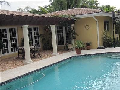 3rd image of 2110 Alhambra Cir
