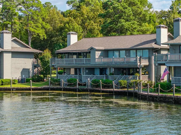 400 Farr Shores Dr, Hot Springs, AR 71913