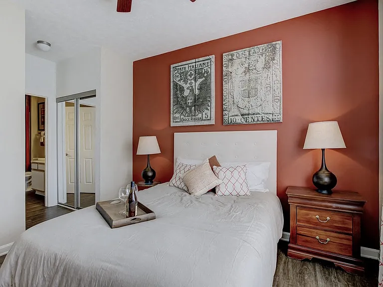 The Legends Apartments — Photo 23