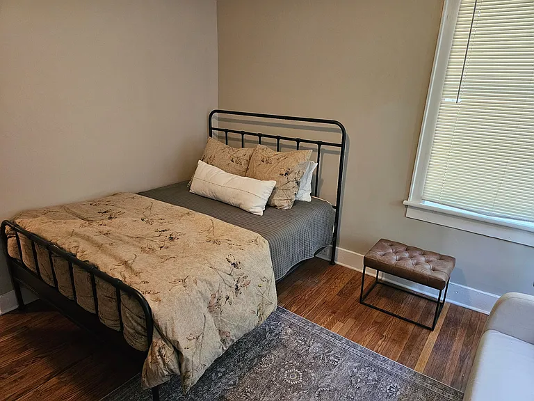 525 E Manning St #2 — Photo 3