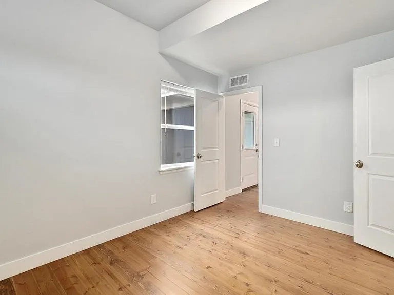 4070 Sveta Ln — Photo 19