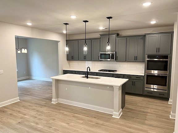 5th image of 517 Banchory Dr Lot 4