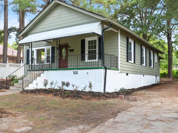 726 W M St, Erwin, NC 28339