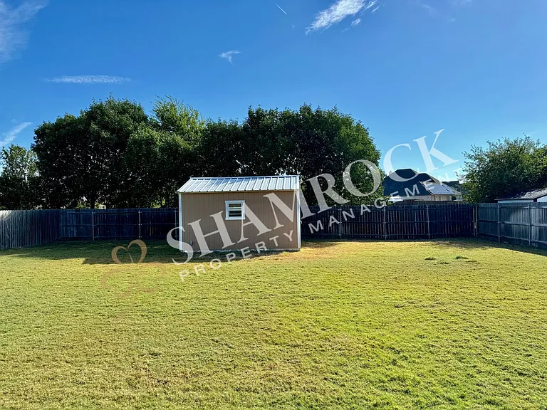 10305 T Bury — Photo 17