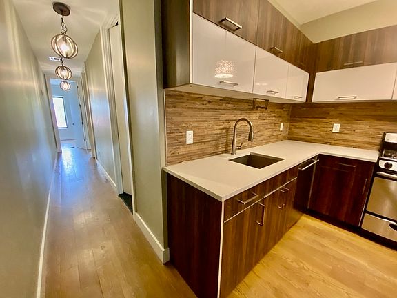 2nd image of 441 Meeker Ave #2T