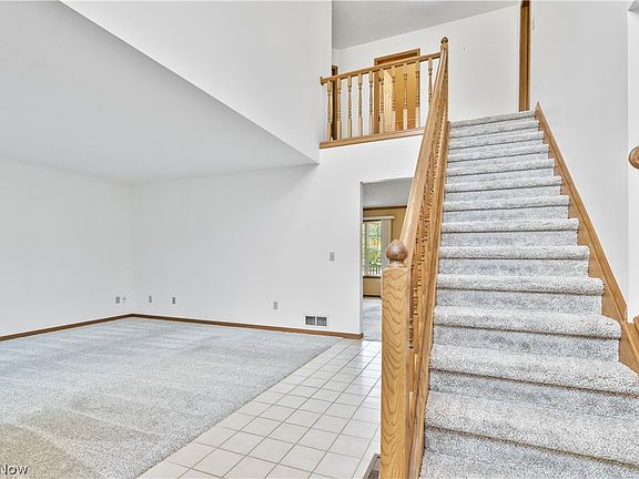 5th image of 6854 Chablis Ct