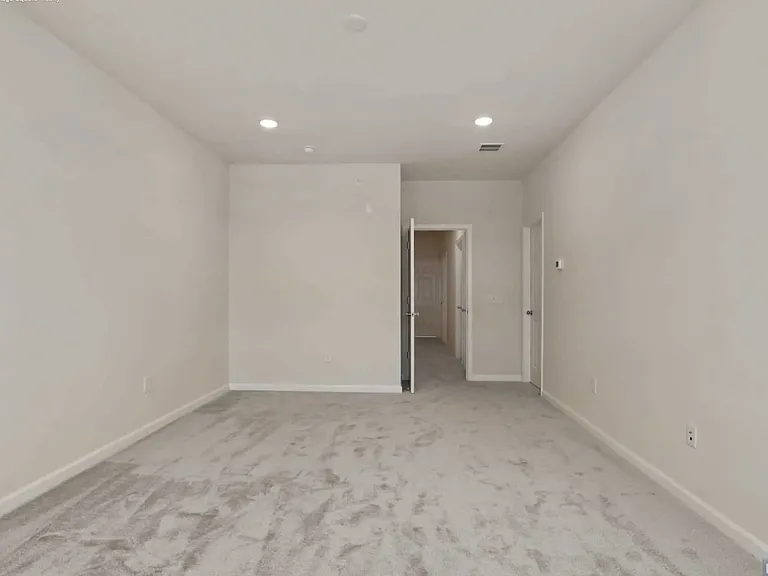 7 Leahy Dr — Photo 23