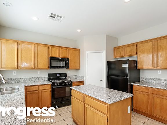 5th image of 9843 Shadow Grove Ave