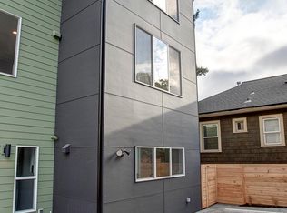 4022 Midvale Ave N, Seattle, WA 98103