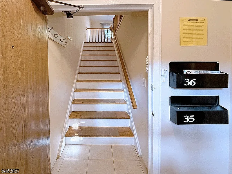 1 bed, 1.0 bath, $2,150 — Photo 2