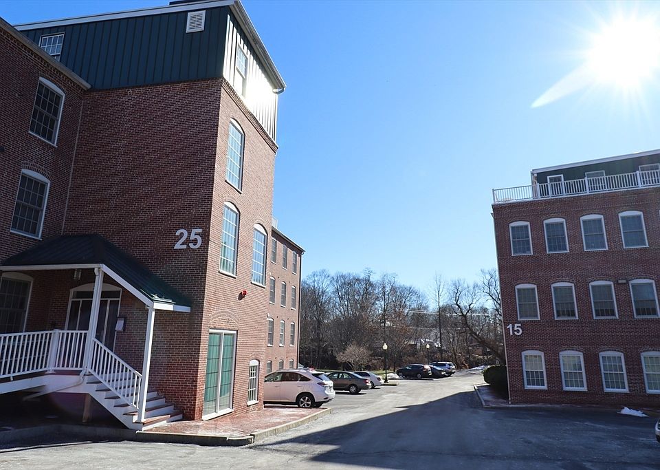 1st image of 25 Cedar St Unit 10