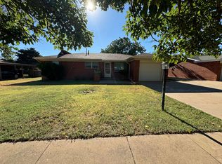 2112 Echols Ave, Clovis, NM 88101