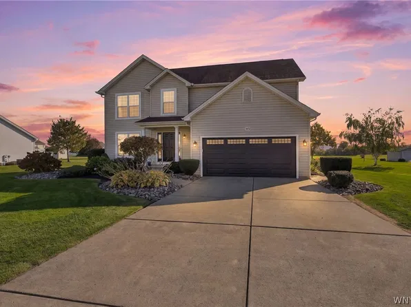 3852 Stone Ridge Rd, North Tonawanda, NY 14120