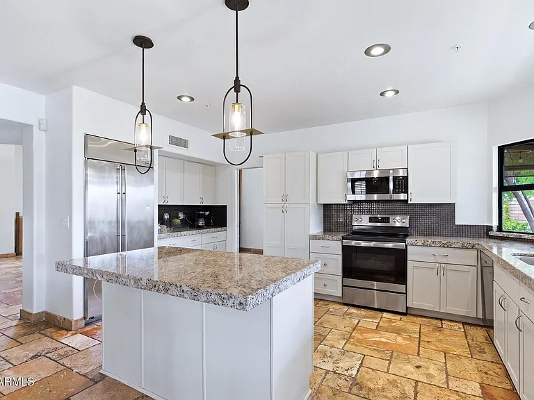 12780 N 94th Pl — Photo 8