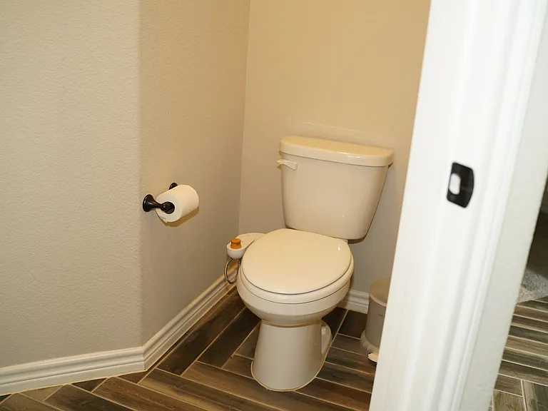 Master Bedroom Restroom