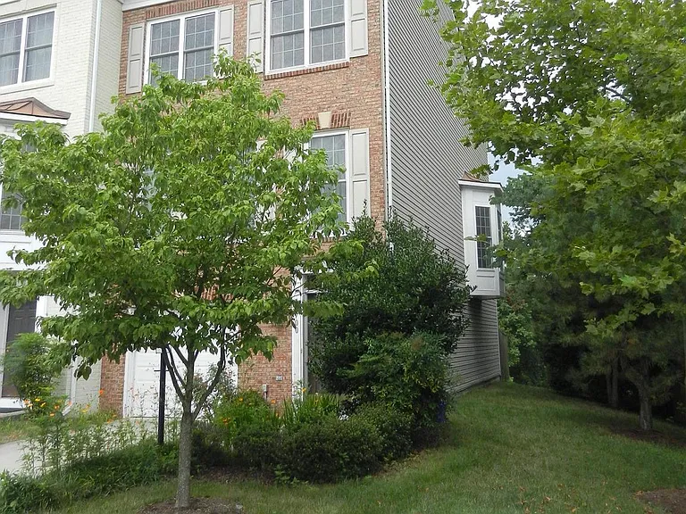 13700 Maple Sugar Ln — Photo 3