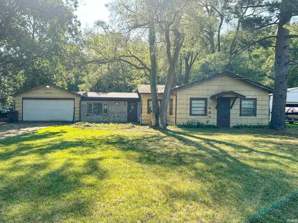 3229 Pleasant Plain Ave, Elkhart, IN 46517