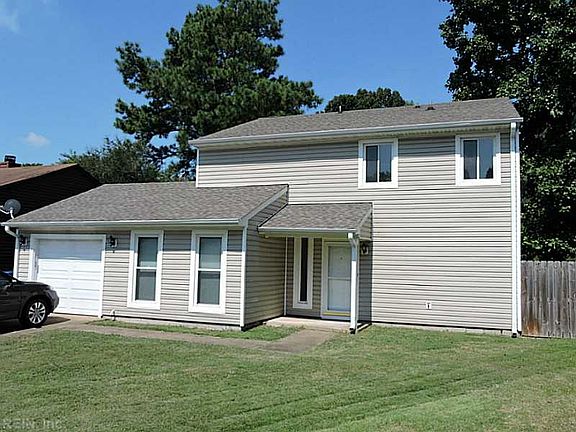 2nd image of 1016 Banyan Dr