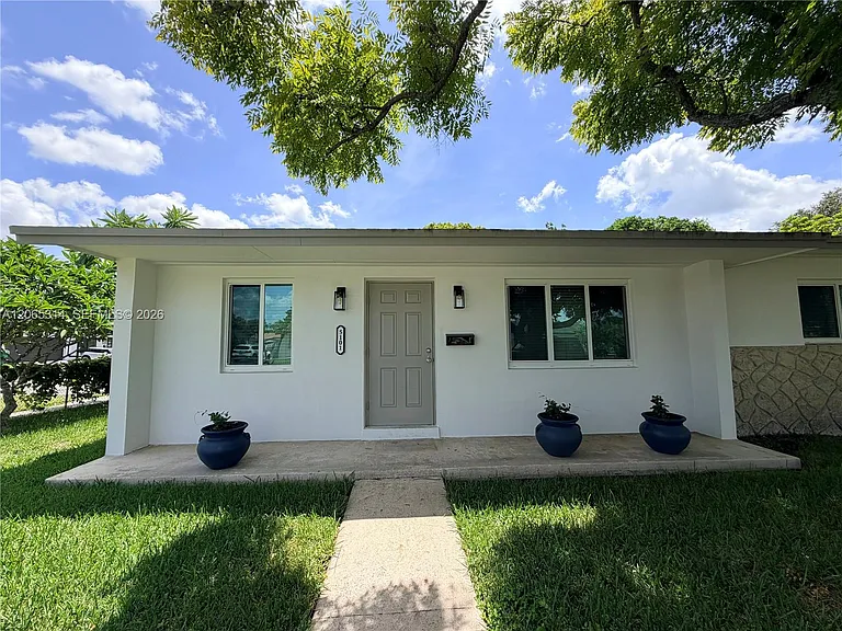 5101 SW 127th Pl — Photo 3