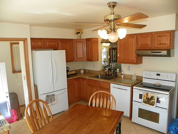 2nd image of 4120 S Quincy Ave