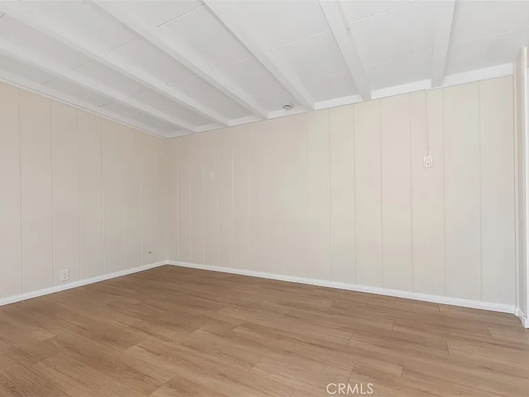 31726 Virginia Way — Photo 32