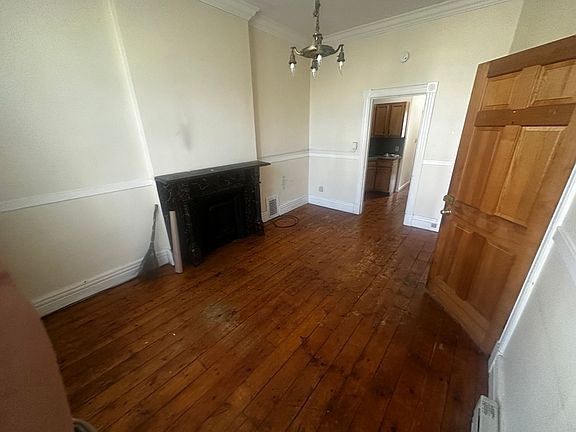 3rd image of 158 Western Ave APT 1