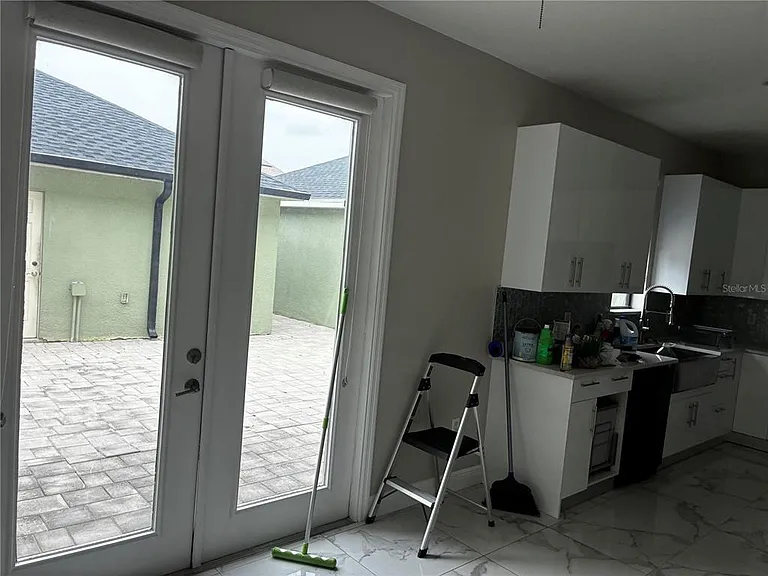 4048 Viosca Pl — Photo 10