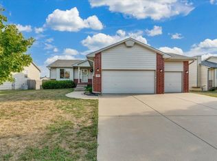 2407 E Kite St, Wichita, KS 67219