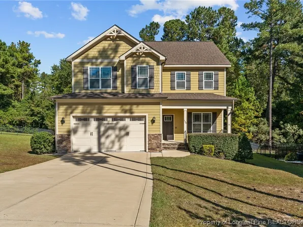 138 Valley Brook Ln, Spring Lake, NC 28390