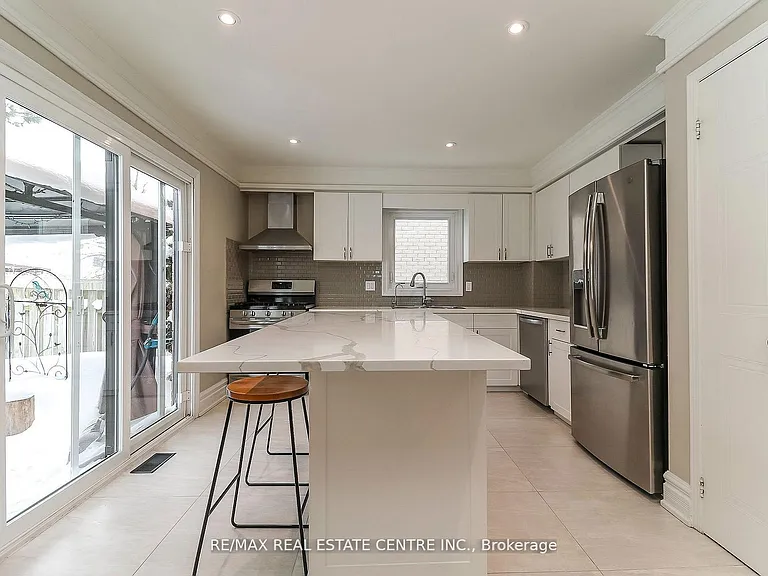 39 Cardinal St — Photo 22