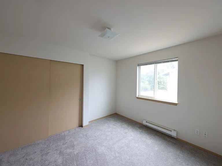 OakHarbor1225#J-#M — Photo 6